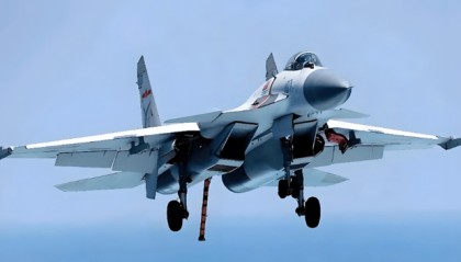 歼-15锁定F-15J距离被曝光，赤裸裸技术碾压，日专家终于清醒了