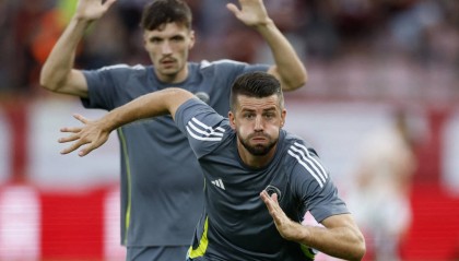 成都蓉城与亚泰的巅峰对决:争冠路上的紧张时刻