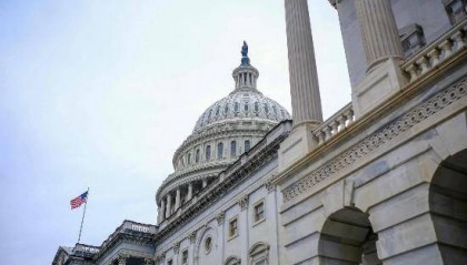 最新民调显示美国选民对两党普遍失望