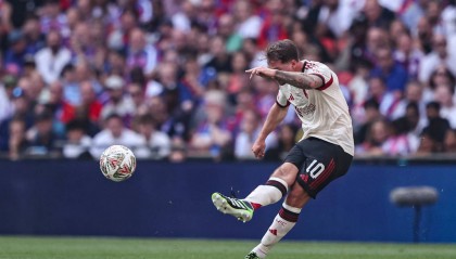 怒了!萨拉赫硬刚利物浦球迷:庆祝新援可以,但别贬低冠军功臣