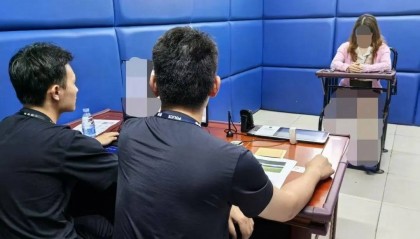 女子强行伸腿阻止高铁关门,当事人在厦门被查获,已行政拘留