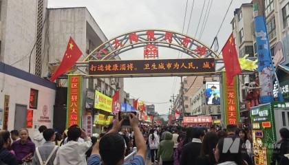 淄博凉了？记者实探：烧烤店“下午5点就排队，凌晨2点才收摊”