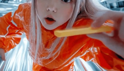 “尸块”拼接、恐怖谷效应?麦当劳AI创作引千万吐槽:看得我浑身不适