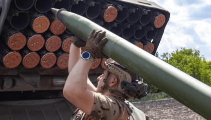 援军2周打不进去,红军城里应外合失败,俄军突击队最后悲壮一战!