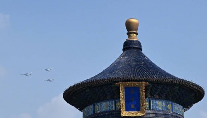 金灿荣:阅兵式上让我大受震撼的五件大杀器