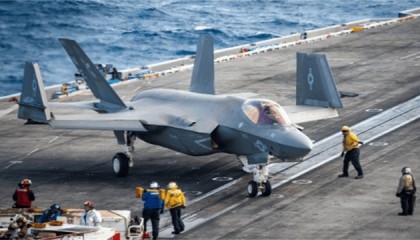 美军要用F35产能“淹死”歼20?马斯克临门一脚,对军费下刀