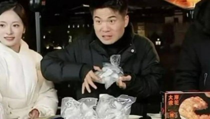 与辉同行或赔2000万，董宇辉曾称每个月检测费近百万