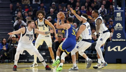 克莱29分创新高库里26+10 东契奇大三双独行侠擒勇士