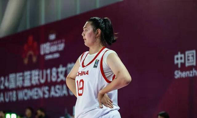 中国U18女篮面对澳洲U18的组织进攻表现疲弱