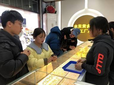 不产黄金的潍坊昌乐，凭什么成为金价起伏下的“淘金热土”？