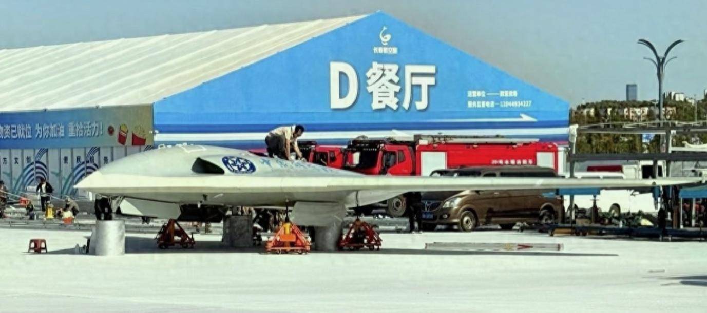 轰20是个障眼法，它绝不是中国版的B-21？或实现无人隐身战略打击