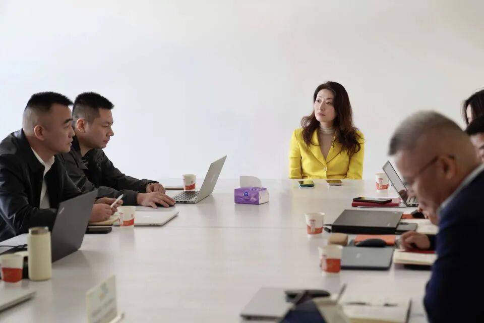 宗馥莉罕见公开露面!知情人士:她没有继续任职于娃哈哈