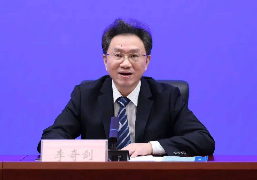 市场监管总局食品安全专题新闻发布会实录