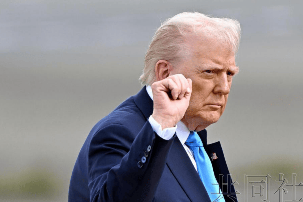 高市早苗“魅力外交”失败，特朗普重拳再出击，对日本加税提高至50%