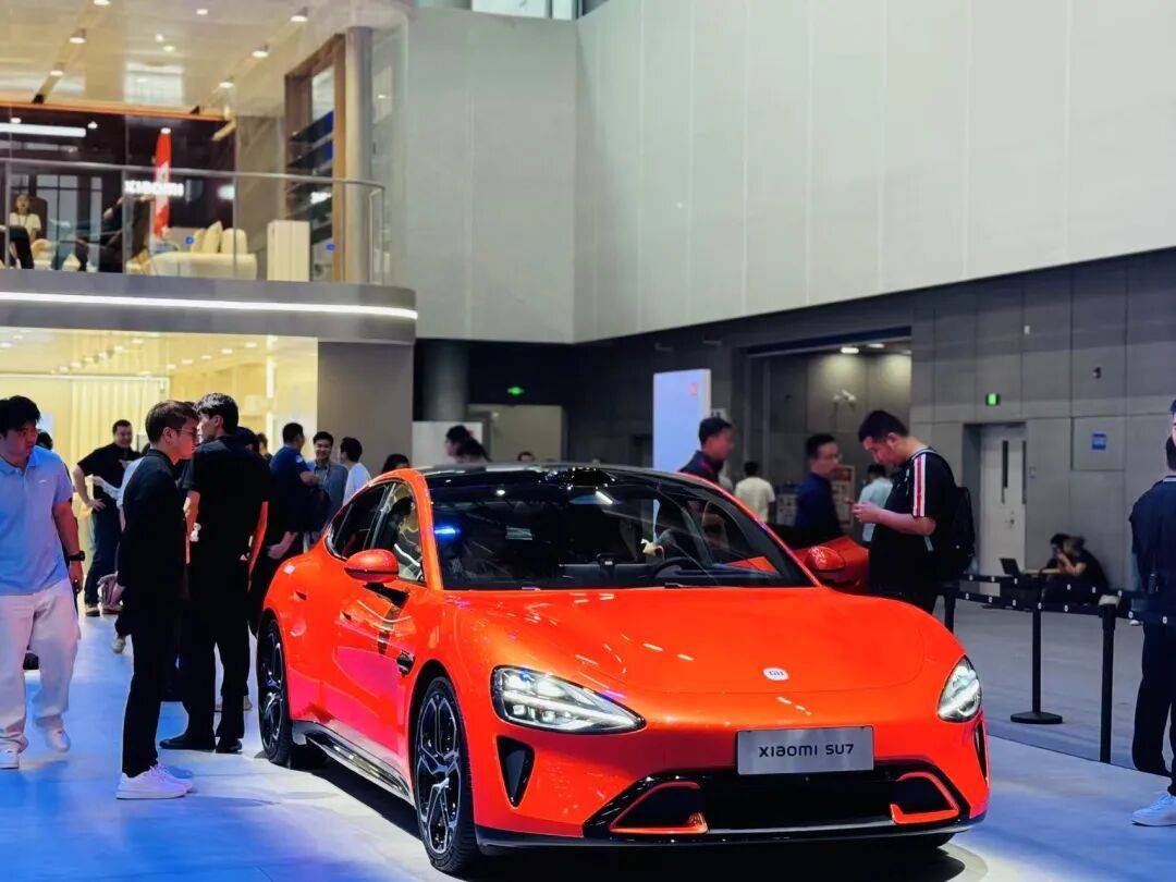 小米SU7常州再起火!车主称“锂电池未及时取出”