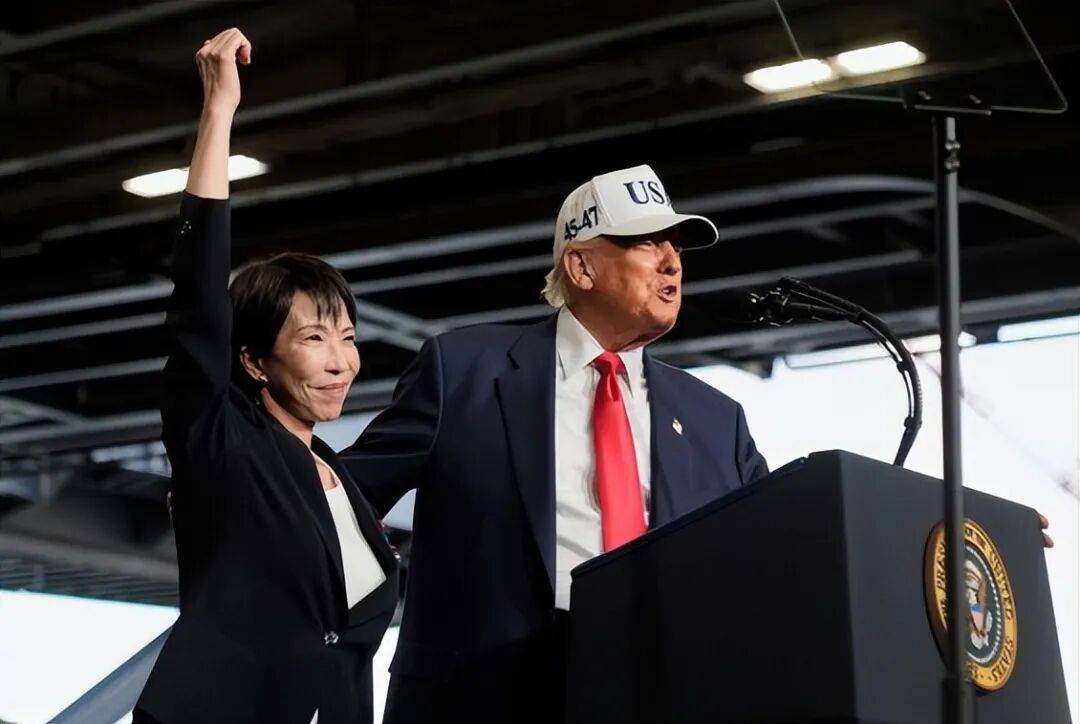 特朗普口出狂言:炫耀导弹数量多,称中国“不敢”与美起冲突