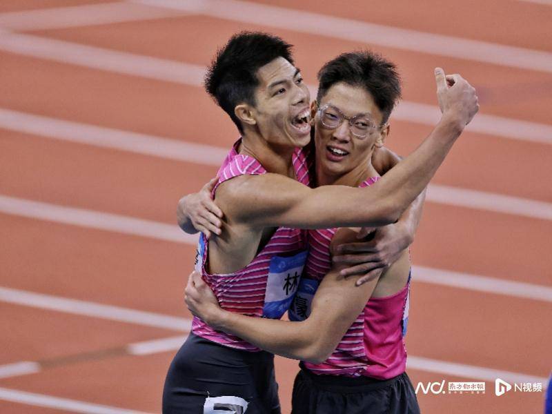 施君豪勇夺男子200米冠军:想为梁小静老师争口气